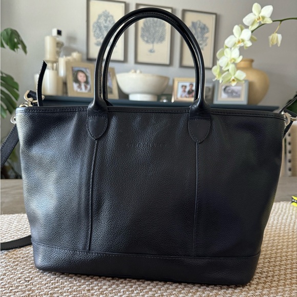Longchamp Handbags - Longchamp Black Pebbled Leather Tote with Top Handles